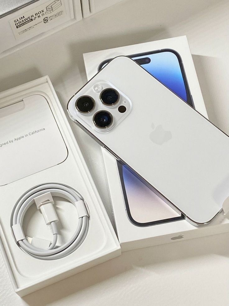iPhone 13 – photo 2
