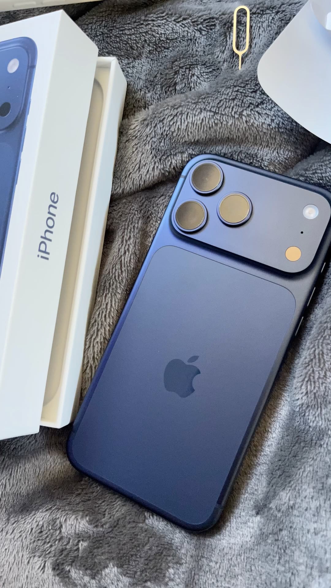 iPhone 17 – photo 12