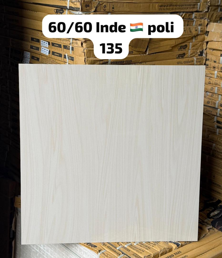 Nano poli modèle 135